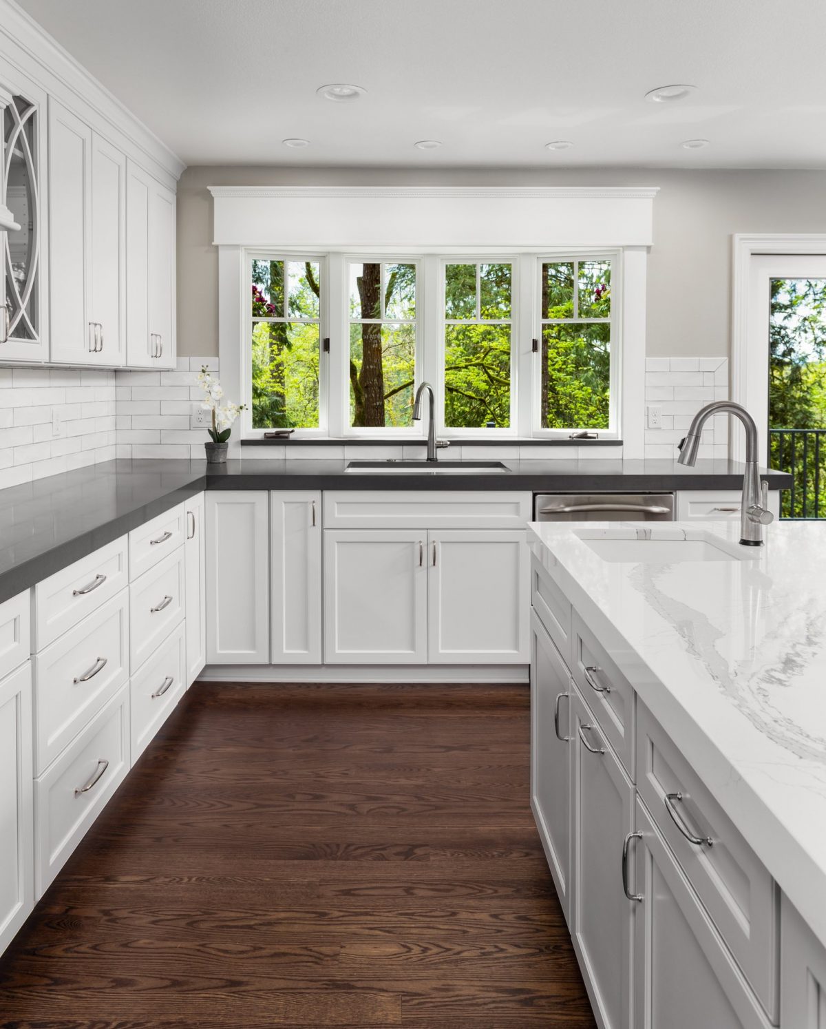 Refacing or Replacing Kitchen Cabinets